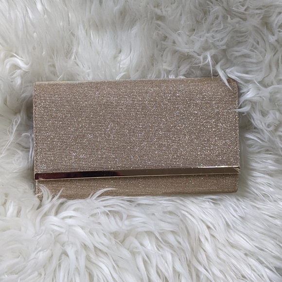 Light gold Estee and Lilly clutch - Picture 2 of 5